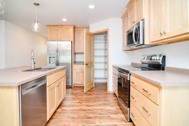 Building Photo - 4607 Trellis Dr