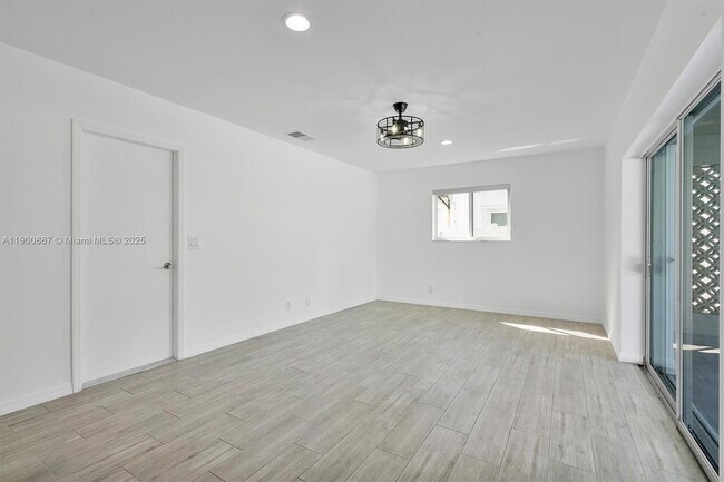 Building Photo - 4309 Jackson St
