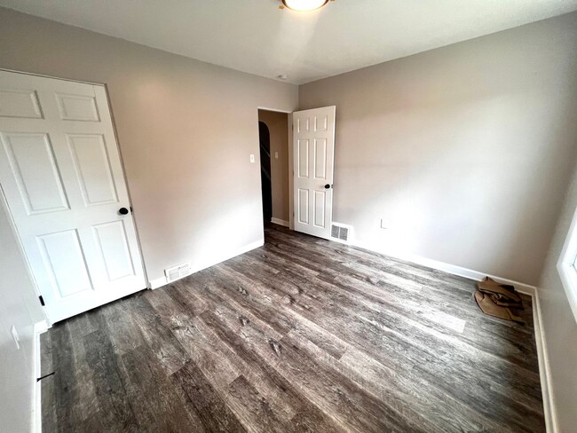 Building Photo - Aliquippa - Stunning 3 Bedroom 1 Bathroom ...