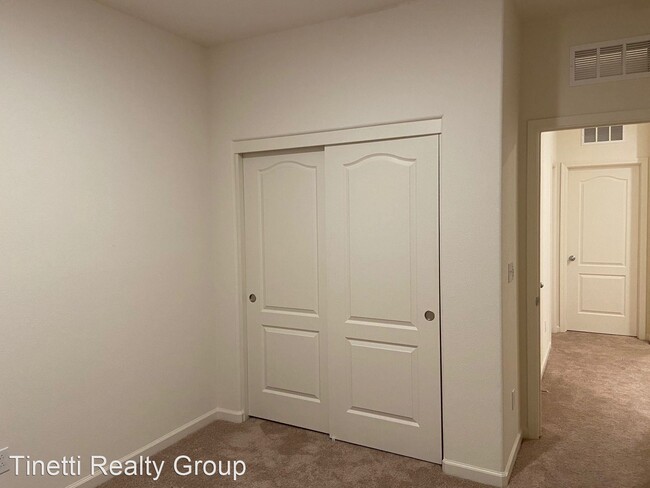 Building Photo - 4 br, 2 bath House - 4275 Theresa Ln.