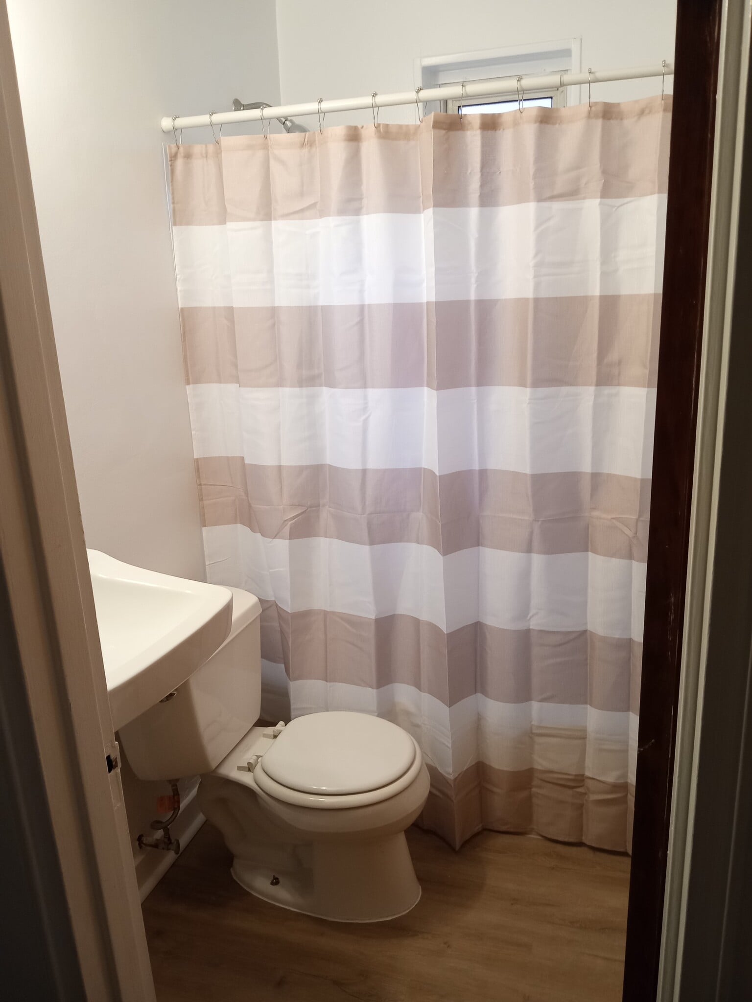 Building Photo - 515 East Dr