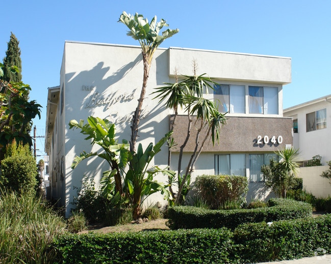 Building Photo - 2040 S Bedford St