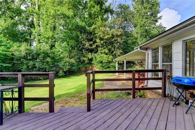 Building Photo - 268 Allen Ct SW