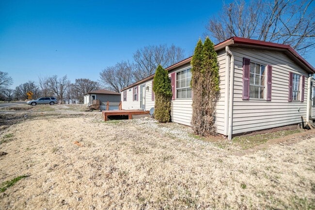 Building Photo - 3 Bed 2 Bath South Columbia