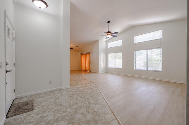 Building Photo - 3081 N 148th Ave