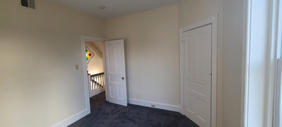 Back Bedroom - 204 Cadwalader Ave