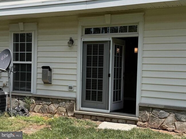Building Photo - 6765 Hampton Bay Ln