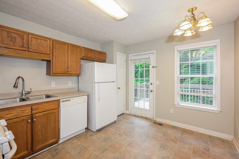Building Photo - 577 Paradise Cir