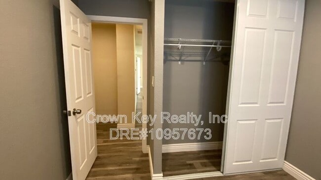 Building Photo - 1550 Griffith Pl