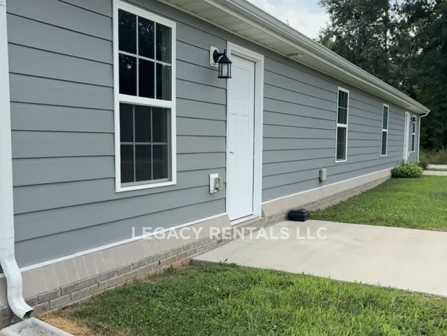 Building Photo - 240-242 Longwood Ln.