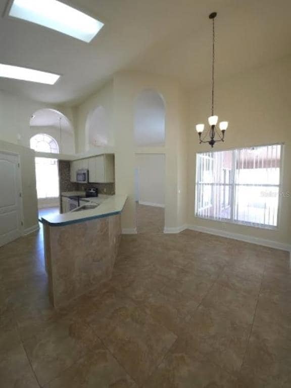 Building Photo - 18005 Palm Breeze Dr
