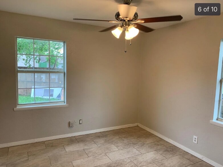 Building Photo - 4108 Fox Dr