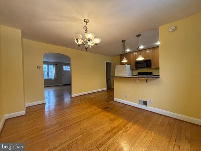 Building Photo - 7028 Heathfield Rd