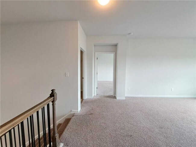 Building Photo - 3329 Long Creek Dr