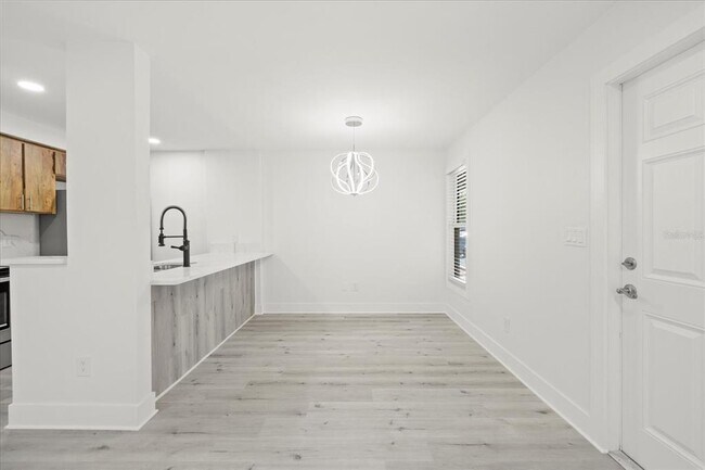 Building Photo - 525 S Lincoln Ave