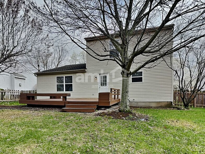 Building Photo - 6645 Water Lily Ln
