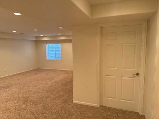 Building Photo - 3059 S Jebel Way