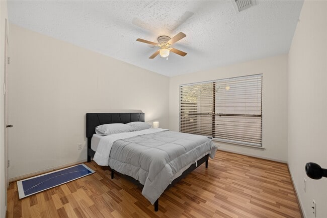 Building Photo - 12635 Ashford Chase Dr