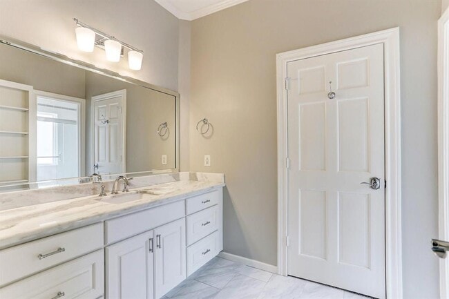 Building Photo - 14822 Bramblewood Dr