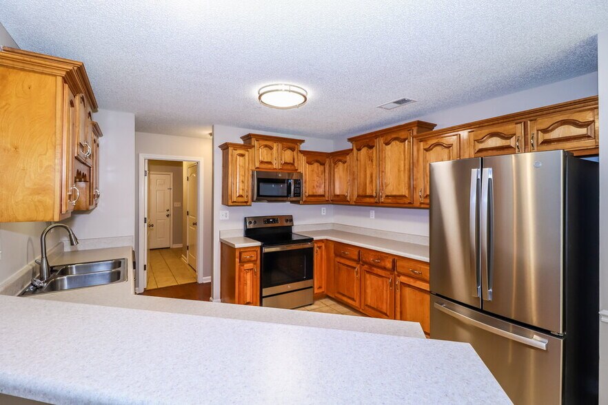 Building Photo - 35 Cami Cove