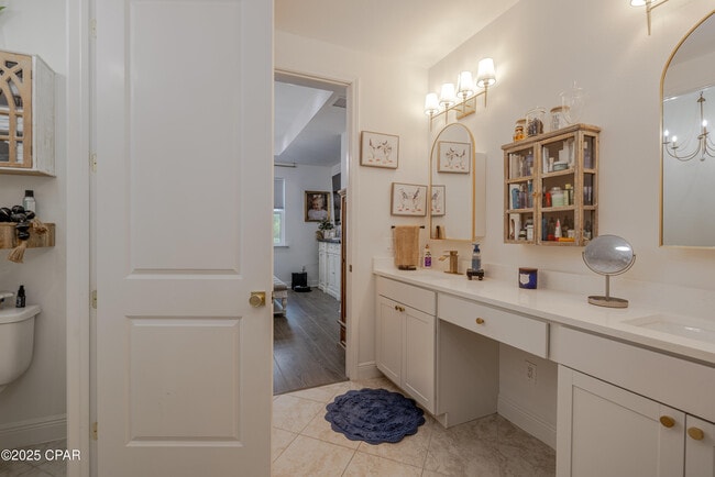 Building Photo - 8400 Dockside Pl