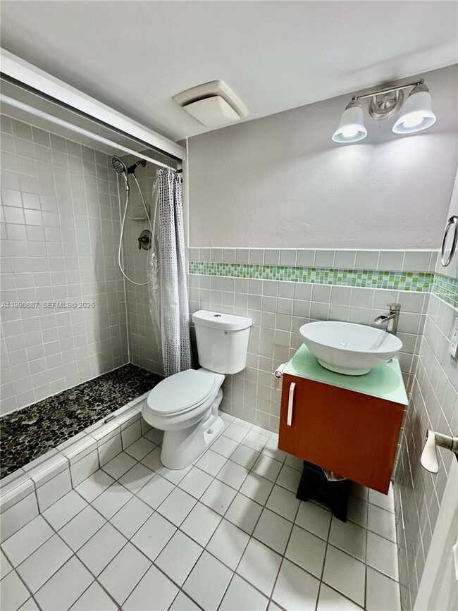 Building Photo - 3610 SW 114th Ave