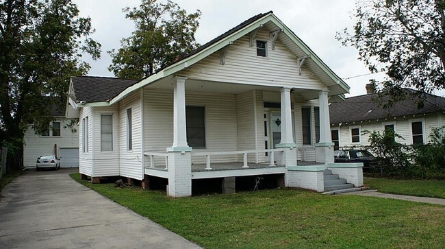 Primary Photo - 12 Delmar St
