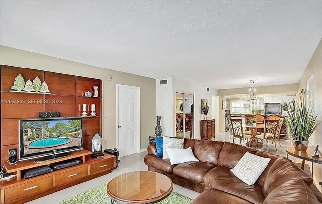 Building Photo - 6060 S Falls Cir Dr
