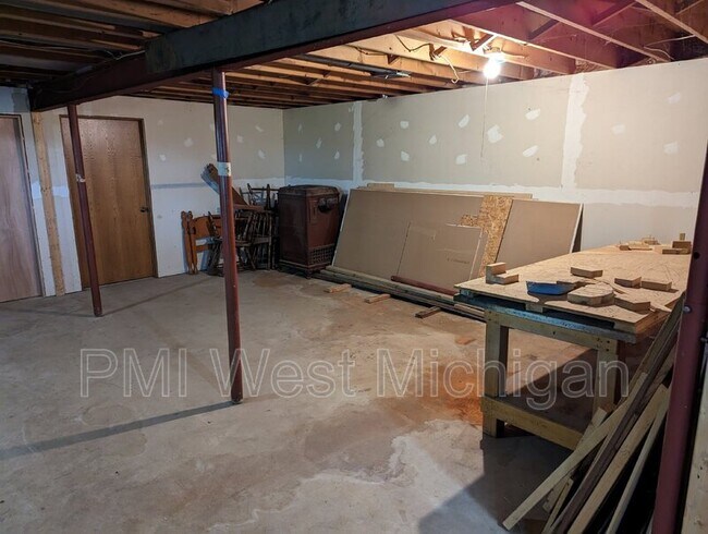 Building Photo - 4537 21st St