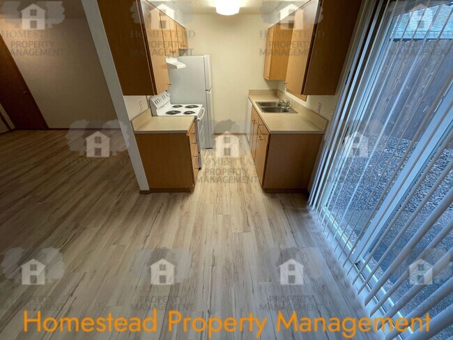 Building Photo - 659