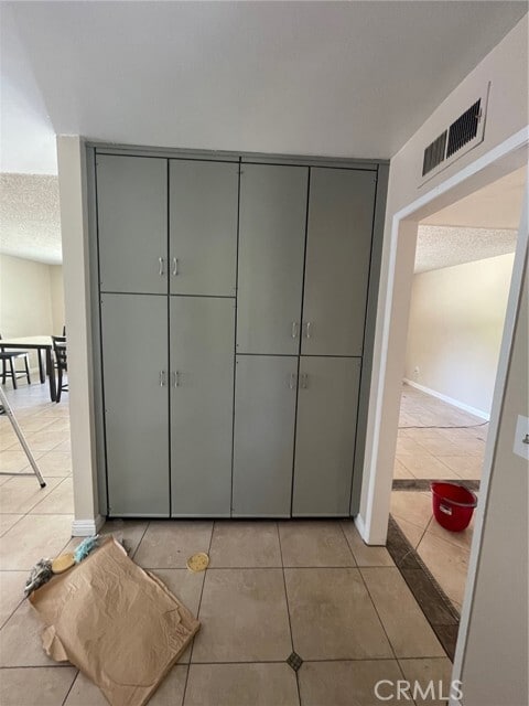 Building Photo - 455 Glenhill Dr