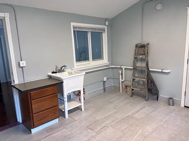 Building Photo - 348 Prospect Ave