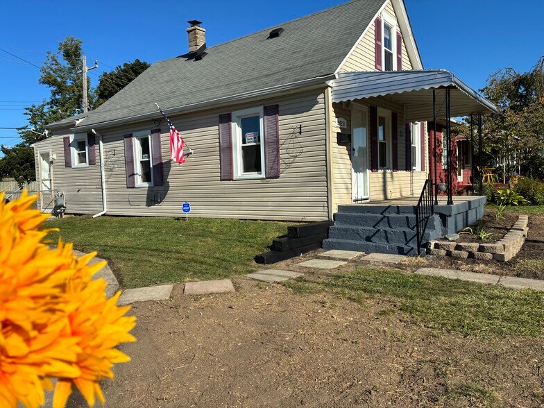 Building Photo - 24231 Lambrecht Ave