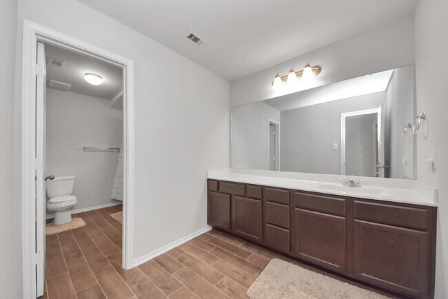 Building Photo - 4239 Wyanngate Dr