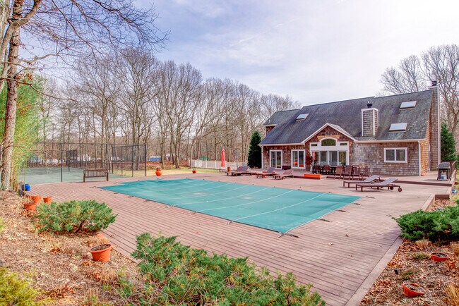 Building Photo - 1 Mountain Laurel Ln