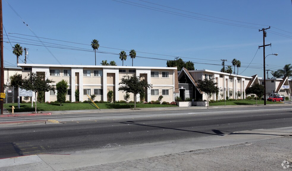Island Breeze Apartments 13211325 W Rosecrans Ave Gardena CA 90247