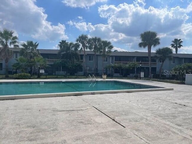 Building Photo - Spacious 3 Bed / 2 Bath Condo in Millennium Palms – Gated Community with Great Amenities!