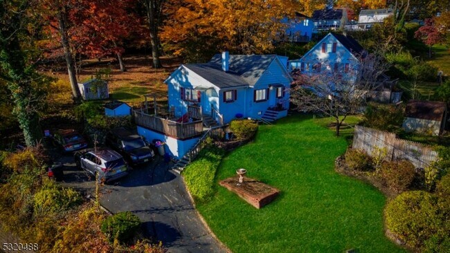 Building Photo - 57 Terrace Ave