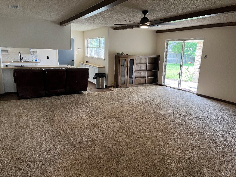 Building Photo - 408 Sheffield Dr