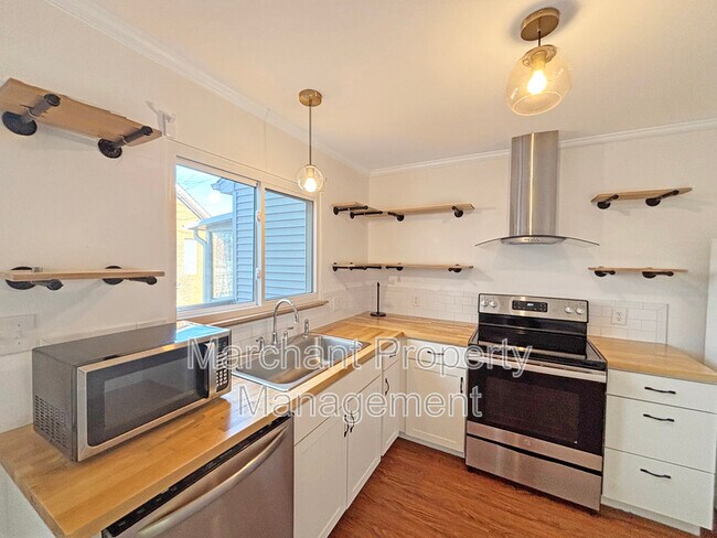 Building Photo - 101 Pendleton Ct