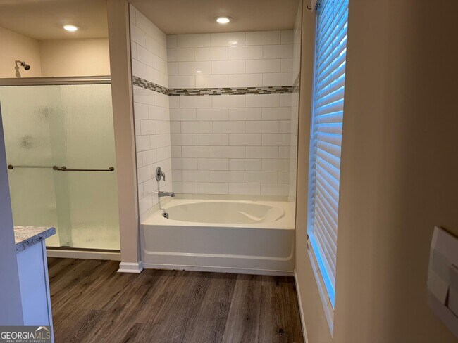 Building Photo - 97 Brode Ln