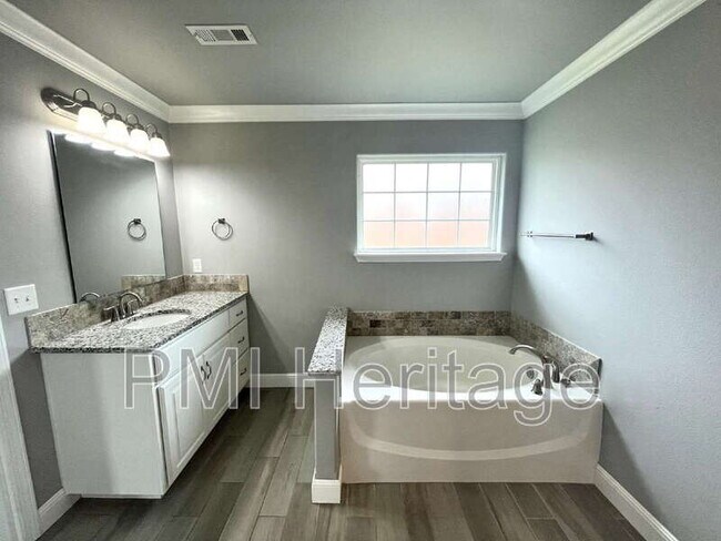 Building Photo - 3661 Ambrosia Ln