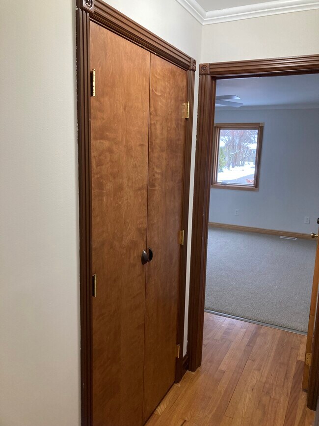 Building Photo - 2401 Bristol Rd