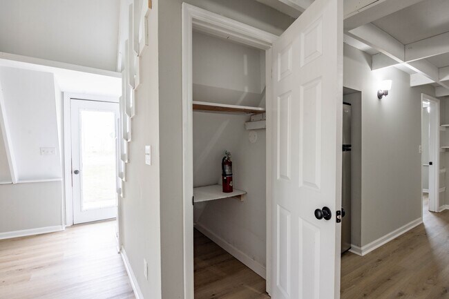 Building Photo - 90 Park St