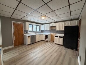 Building Photo - 5 Blair Ct