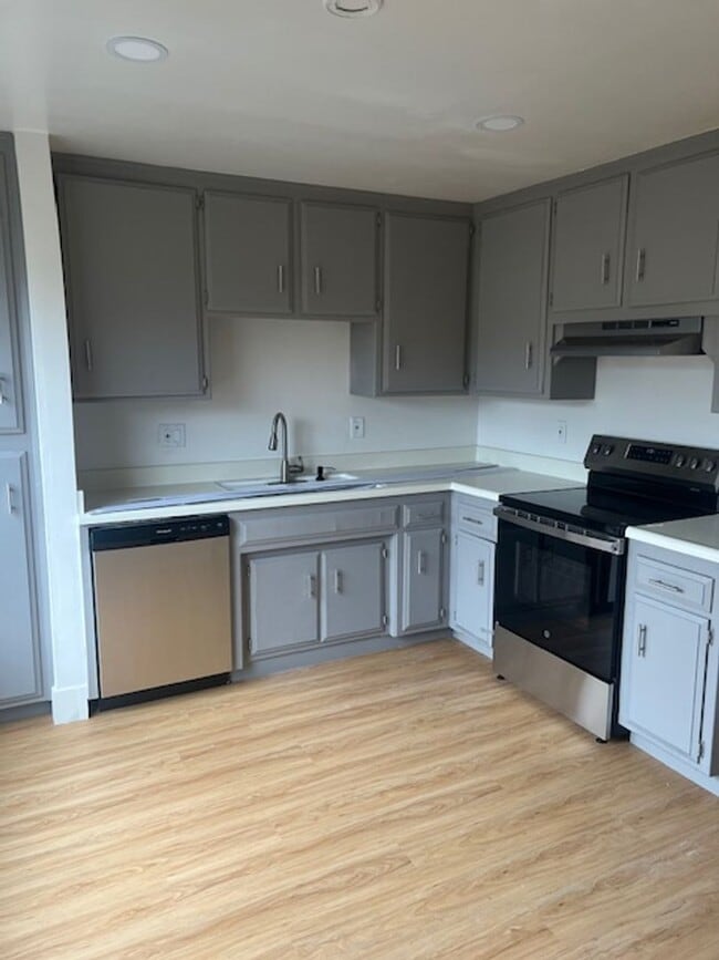 Building Photo - 1200 McDonald Way