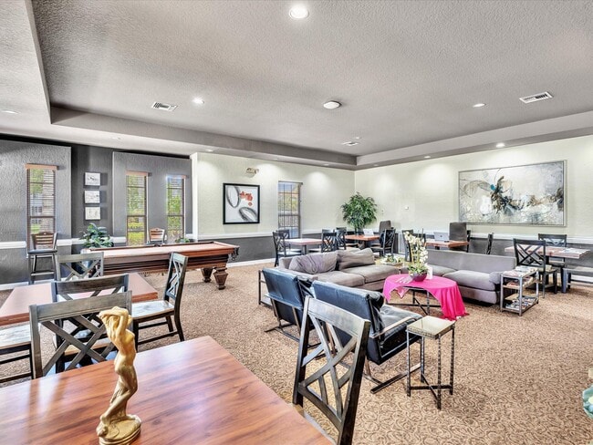 Building Photo - 21018 Vía Eden