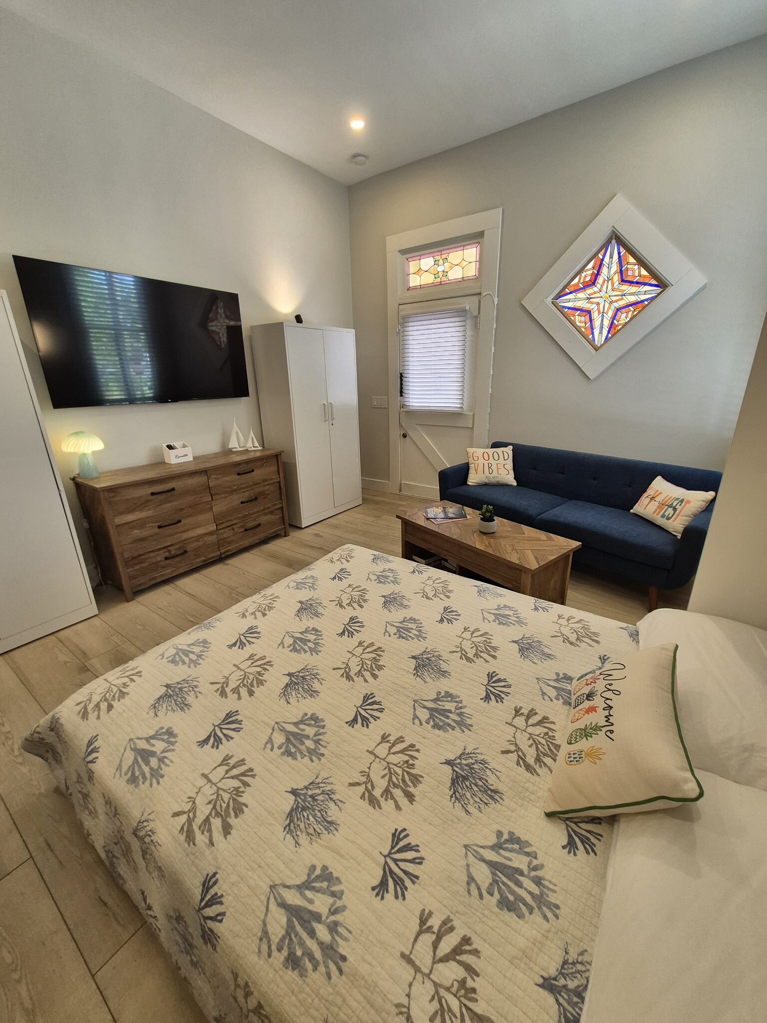 Building Photo - 1220 Newton St