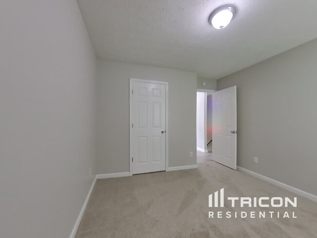 Building Photo - 6526 Revena Ct