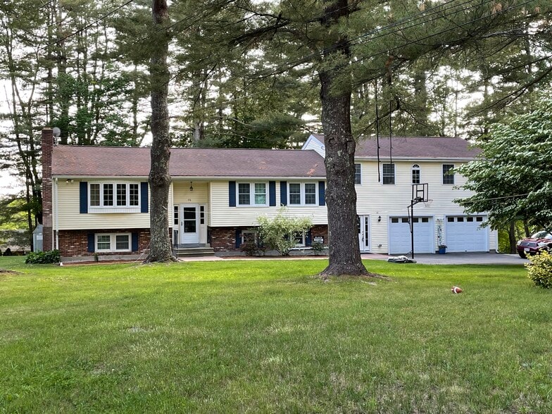 1 bedroom apartment above garage - 46 Prindle Hill Rd